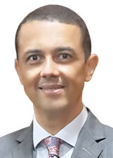 Retrato de CHARLES SANTOS