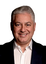Retrato de DOUGLAS FABRICIO