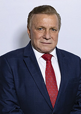 Retrato de MAURO MORAES