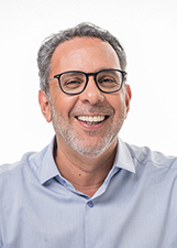 Retrato de RÔMULO FERNANDES