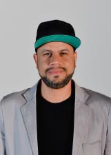 Retrato de MAX MACIEL