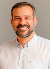 Retrato de RENATO DE CASTRO