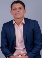 Retrato de FERNANDO CANARINHO