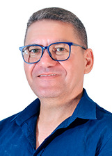 Retrato de CHARMES DINIZ
