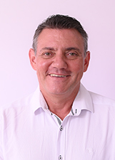 Retrato de VOLMIR BASSANI