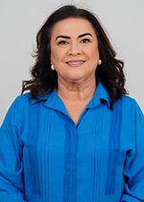 Retrato de NAIR OLIVEIRA