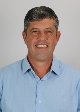 Retrato de ELIVELTO RUSSO