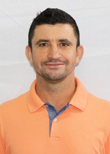 Retrato de FERNANDO GUIMARÃES