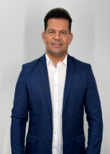 Retrato de CHARLES GUARDINHA