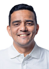 Retrato de LEO MOREIRA