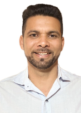 Retrato de JERRY ADRIANO