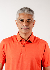 Retrato de VALDEMIR BERTO