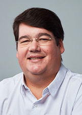 Retrato de FLAVIO TORREÃO
