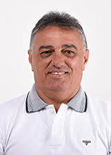 Retrato de DÊNIS FORMIGA