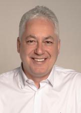 Retrato de DOUGLAS FABRÍCIO