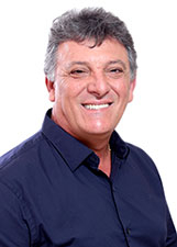 Retrato de CARLINHOS DONATO