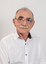 Retrato de CARLOS CRUZ