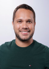 Retrato de BINHO CAETANO