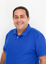 Retrato de ROBERTO ANGELY