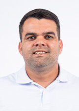 Retrato de GUSTAVO LEMOS