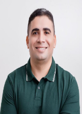 Retrato de ZÉ REIS
