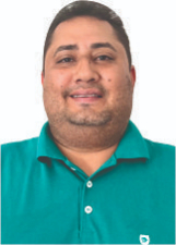 Retrato de FRANK PIRES