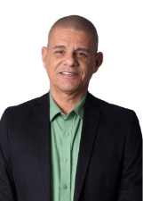 Retrato de CARLINHOS DE DEUS