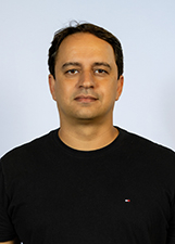 Retrato de ROBERTO RAMALHO