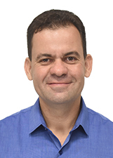 Retrato de LUCIANO MINEIRINHO