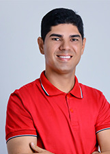 Retrato de HÉLIO JÚNIOR