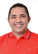 Retrato de REGINALDO ALVES