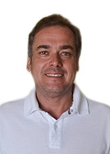 Retrato de RENATO TORRES