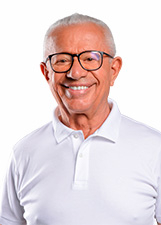 Retrato de ROBERTO WANDERLEY