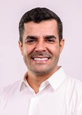 Retrato de JORGE MELLO