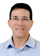 Retrato de SÉRGIO SAMPAIO