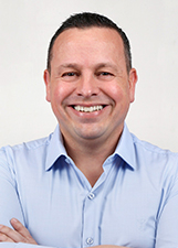 Retrato de ADRIANO BRESSAN