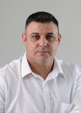 Retrato de GIOVANI SILVEIRA