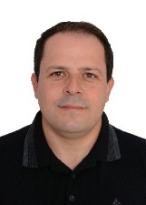 Retrato de DOUGLAS SANTOS