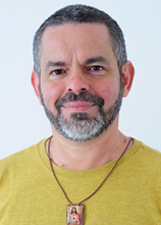 Retrato de OSCAR PORTO