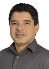 Retrato de LEANDRO VIEIRA