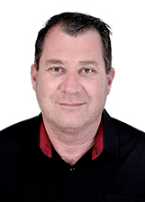 Retrato de ELIAS MAKAR