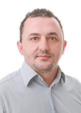 Retrato de FLAVIO MOLINARI
