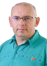 Retrato de ELISANDRO VANDERLEI SCHELL