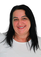 Retrato de REGINA FREITAS