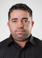 Retrato de CHEGADO DO MERCADO