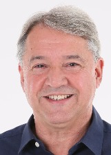 Retrato de LECO SOARES