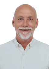 Retrato de ARI KINOR
