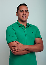 Retrato de RENYSON DE ROZI