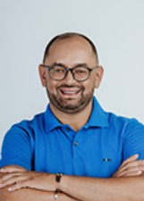 Retrato de CARLOS DE ZEZÉ AVELINO