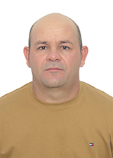 Retrato de CESAR CARIAS